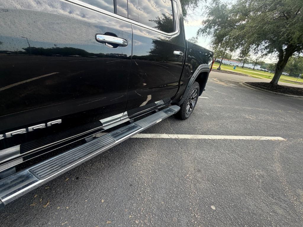 2021 GMC Sierra - $42,900