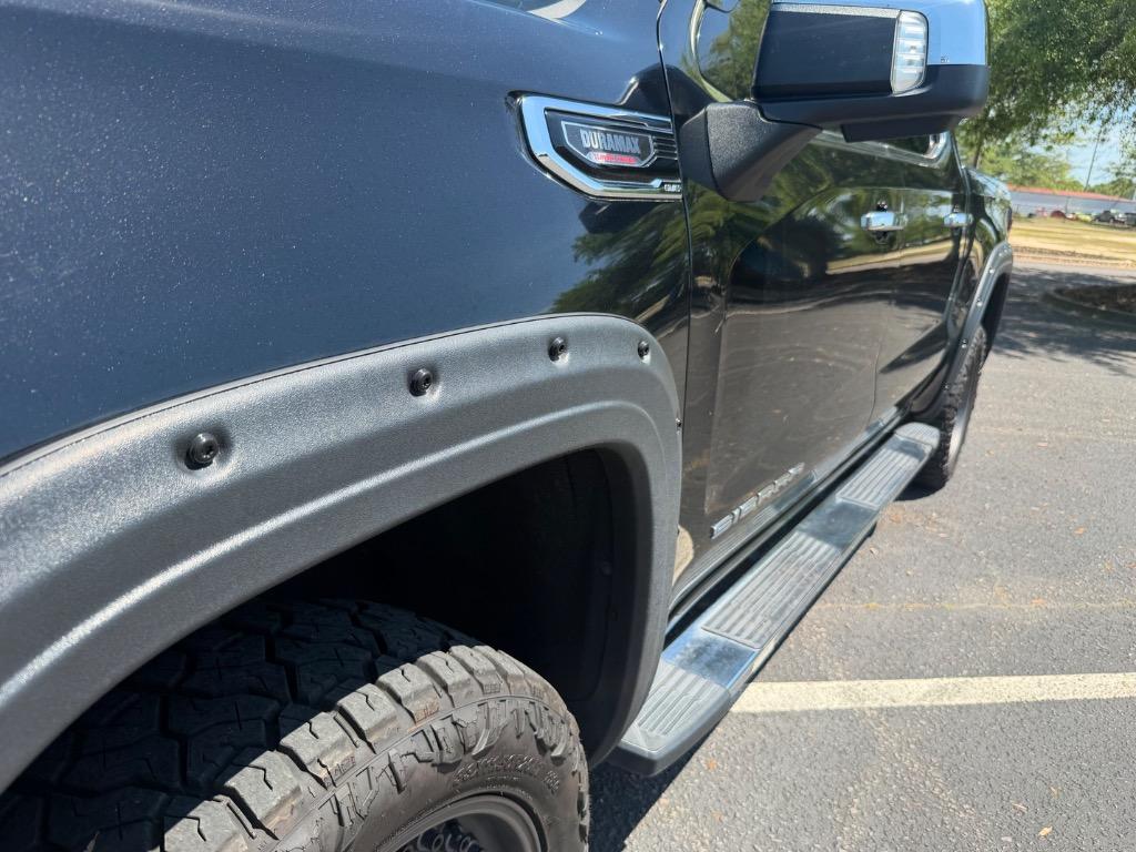 2021 GMC Sierra - $42,900