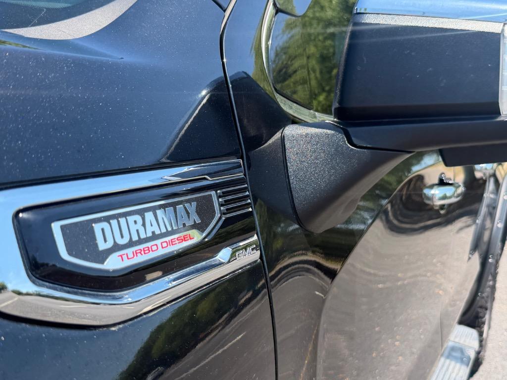 2021 GMC Sierra - $42,900