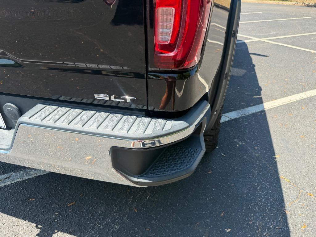 2021 GMC Sierra - $42,900