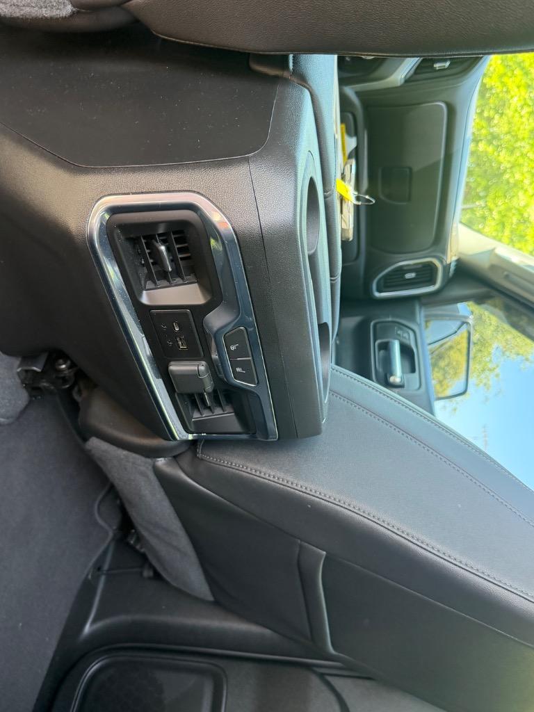 2021 GMC Sierra - $42,900