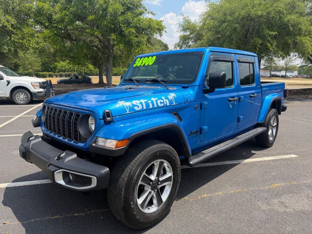 2024 Jeep Gladiator - $36,900