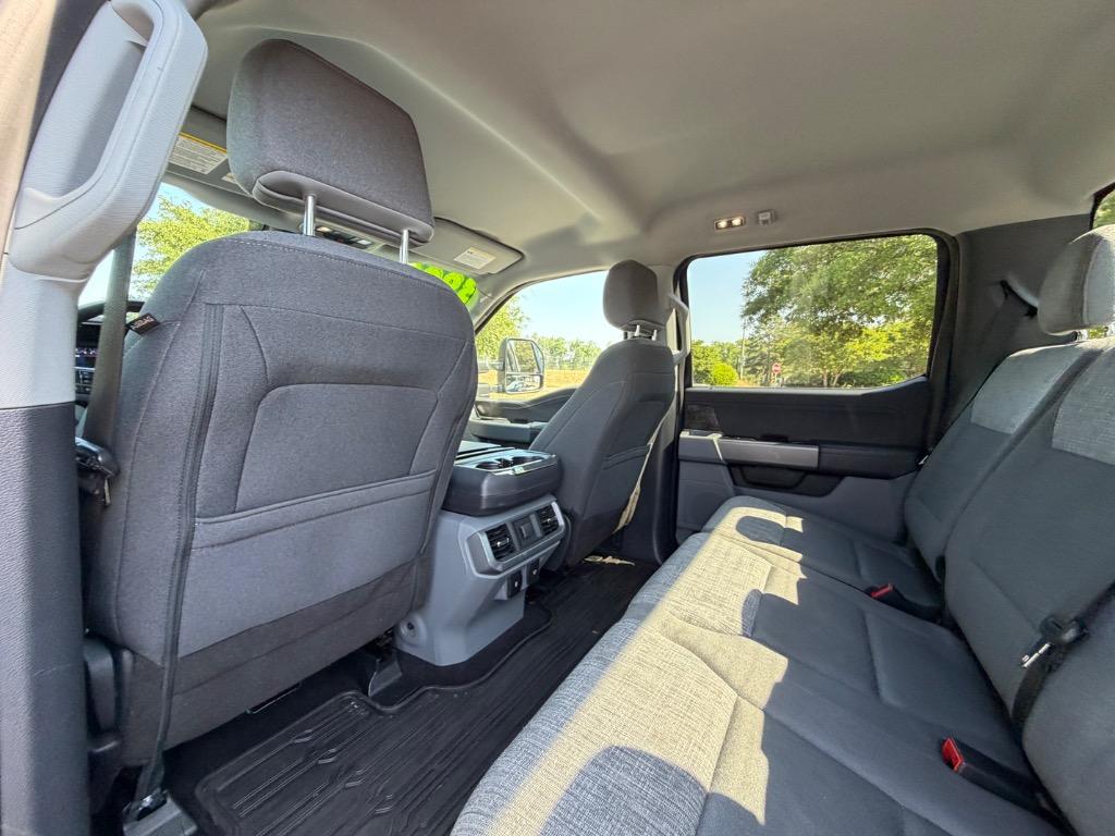 2022 Ford F-150 - $39,900