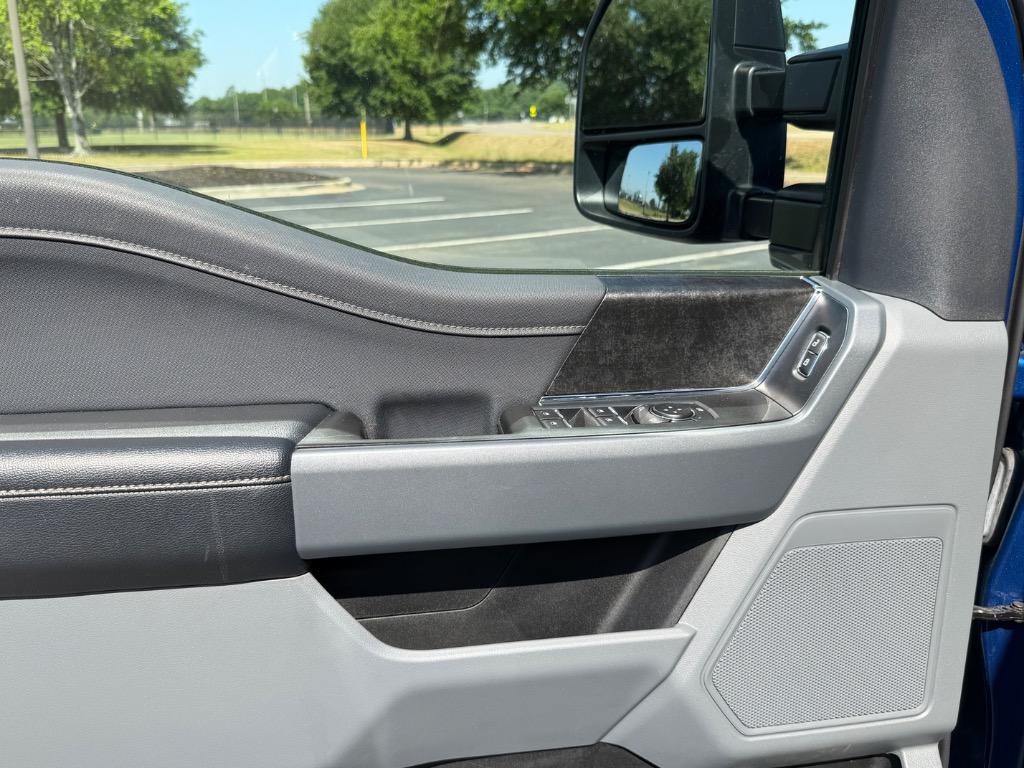 2022 Ford F-150 - $39,900