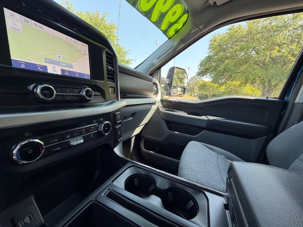 2022 Ford F-150 - $39,900