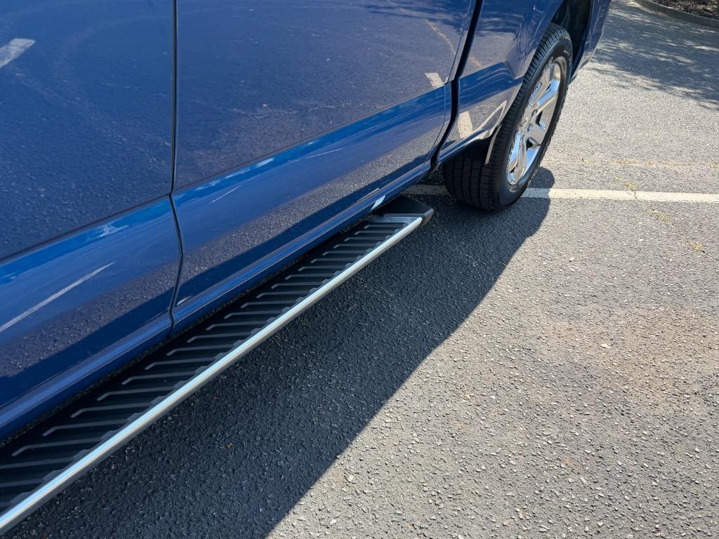 2022 Ford F-150 - $39,900