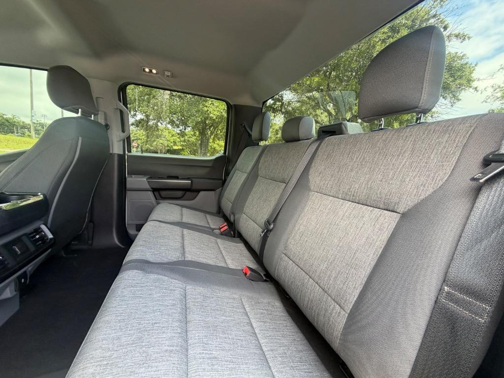 2022 Ford F-150 - $29,900
