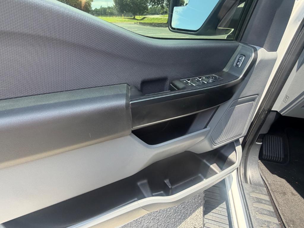 2022 Ford F-150 - $29,900