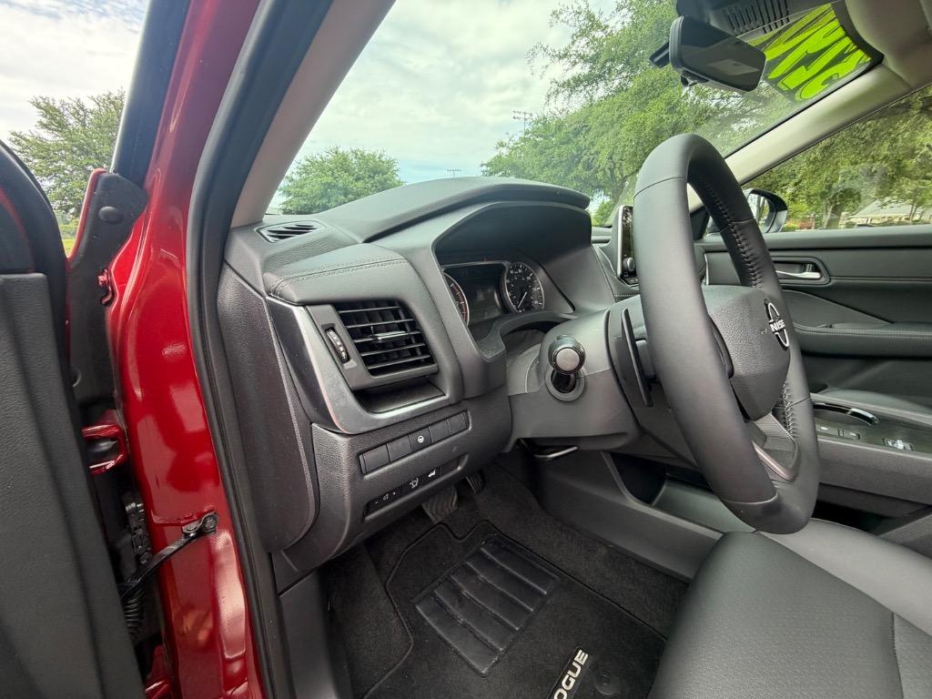 2026 Nissan Rogue - $32,900