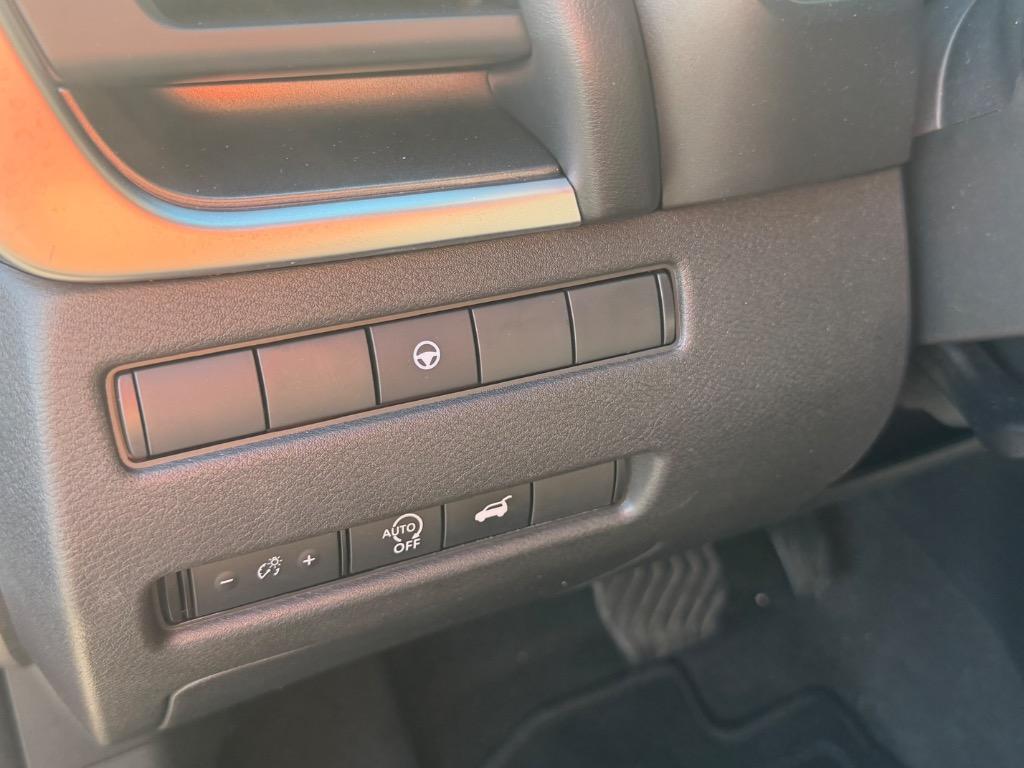 2024 Nissan Rogue - $25,900