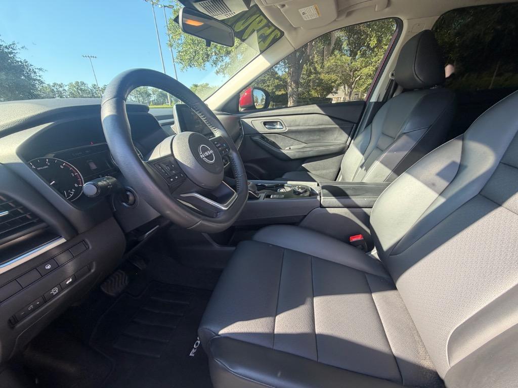 2024 Nissan Rogue - $25,900