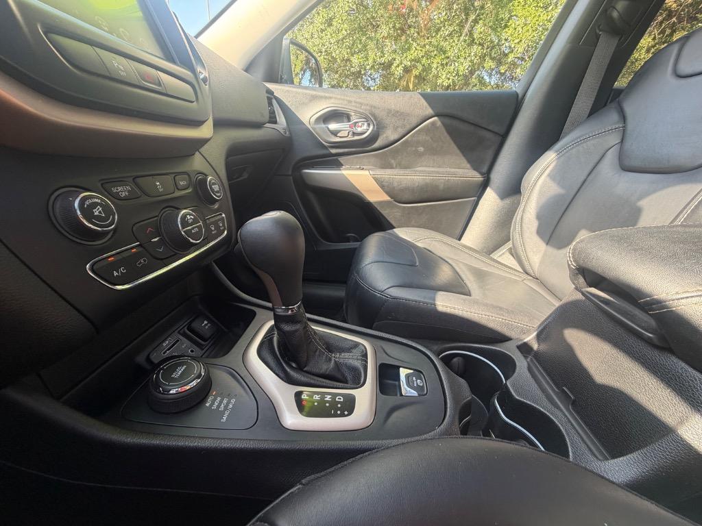 2018 Jeep Cherokee - $16,900