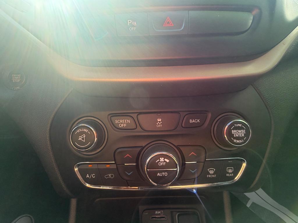 2018 Jeep Cherokee - $16,900