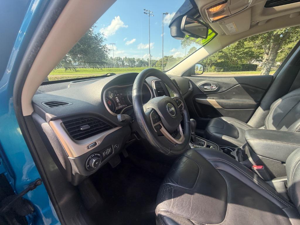 2018 Jeep Cherokee - $16,900