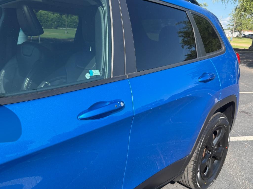 2018 Jeep Cherokee - $16,900