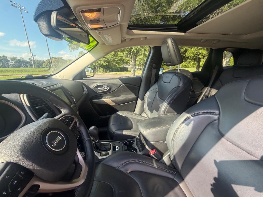 2018 Jeep Cherokee - $16,900