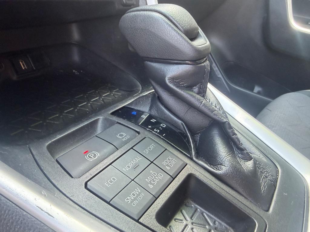 2021 Toyota RAV4 - $24,900