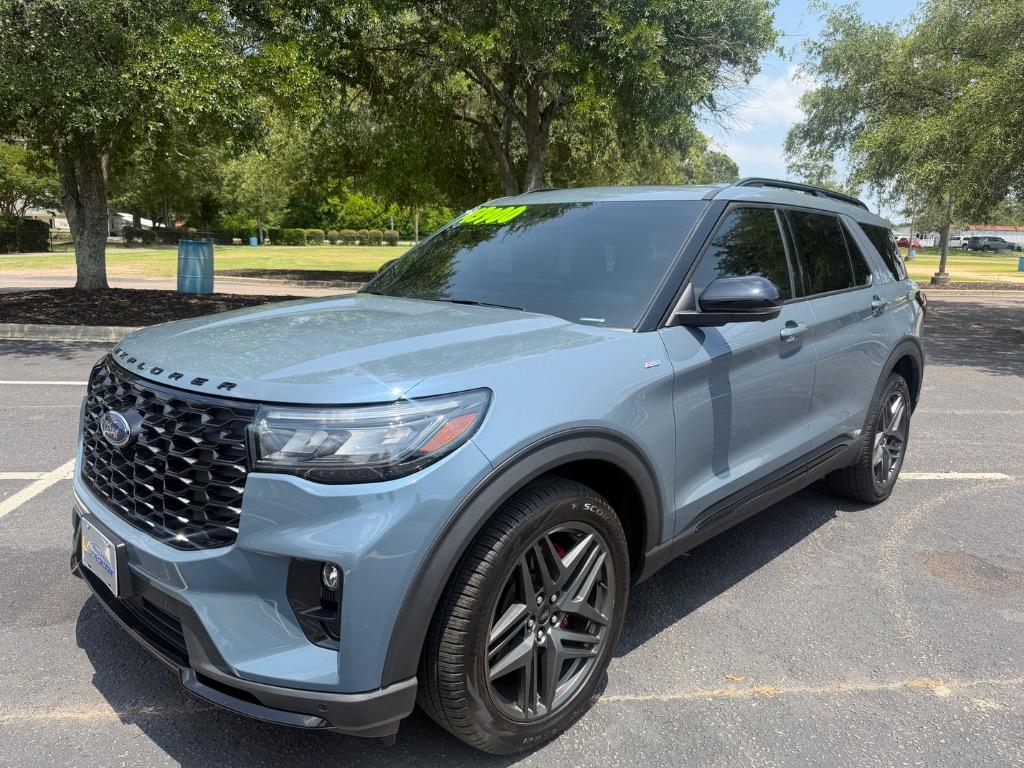 2025 Ford Explorer - $43,900