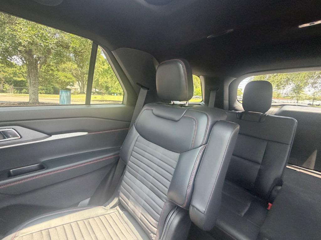 2025 Ford Explorer - $43,900