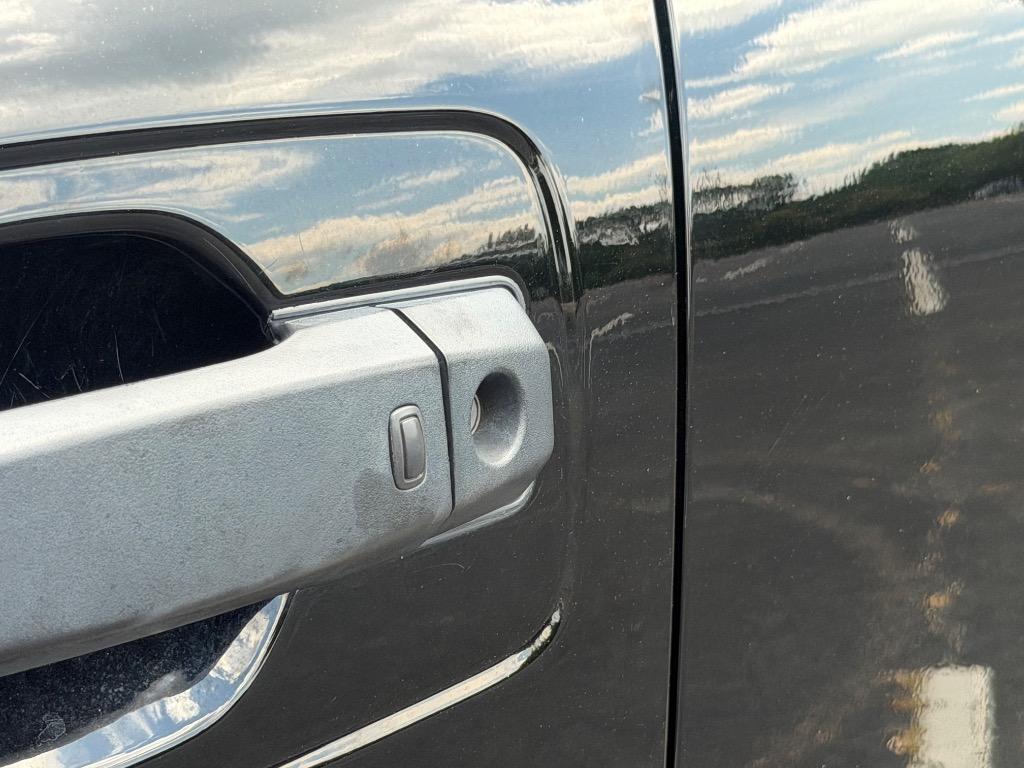 2023 Nissan Titan - $37,900