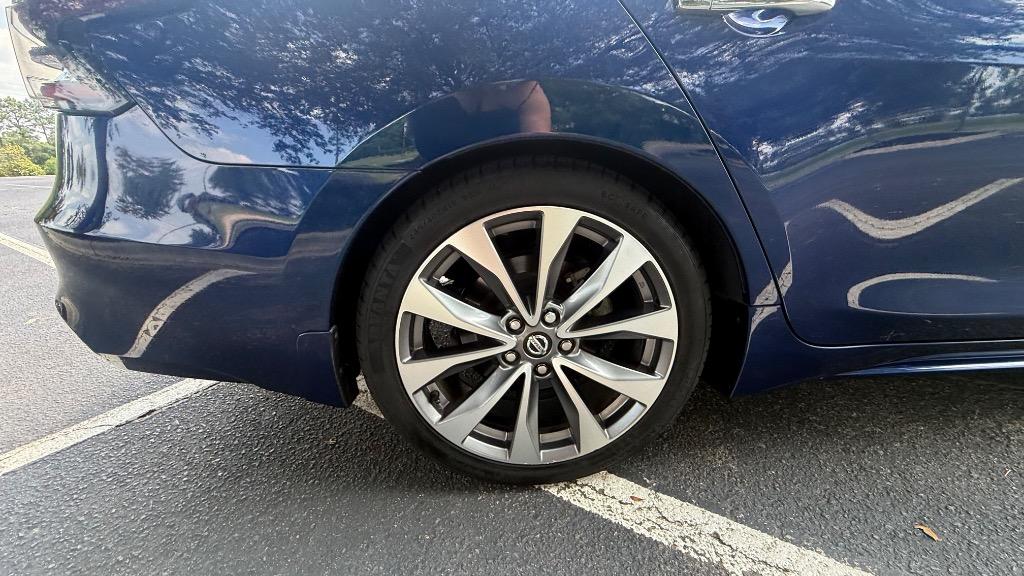2021 Nissan Maxima - $25,900