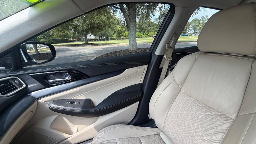 2021 Nissan Maxima - $25,900