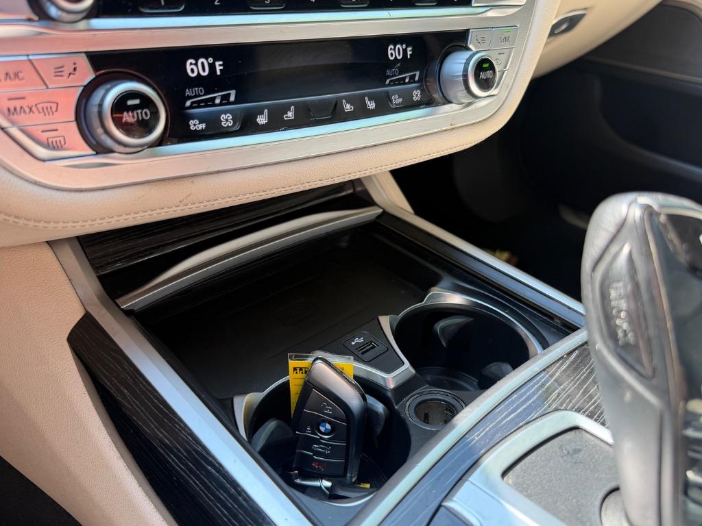 2021 BMW 740i - $36,900
