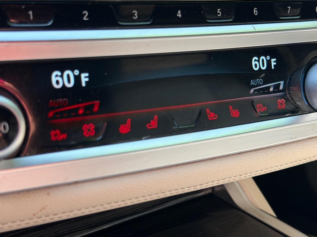 2021 BMW 740i - $36,900