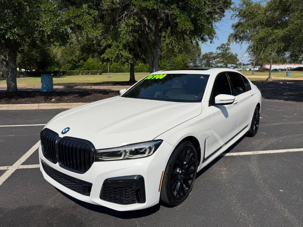 2021 BMW 740i - $36,900