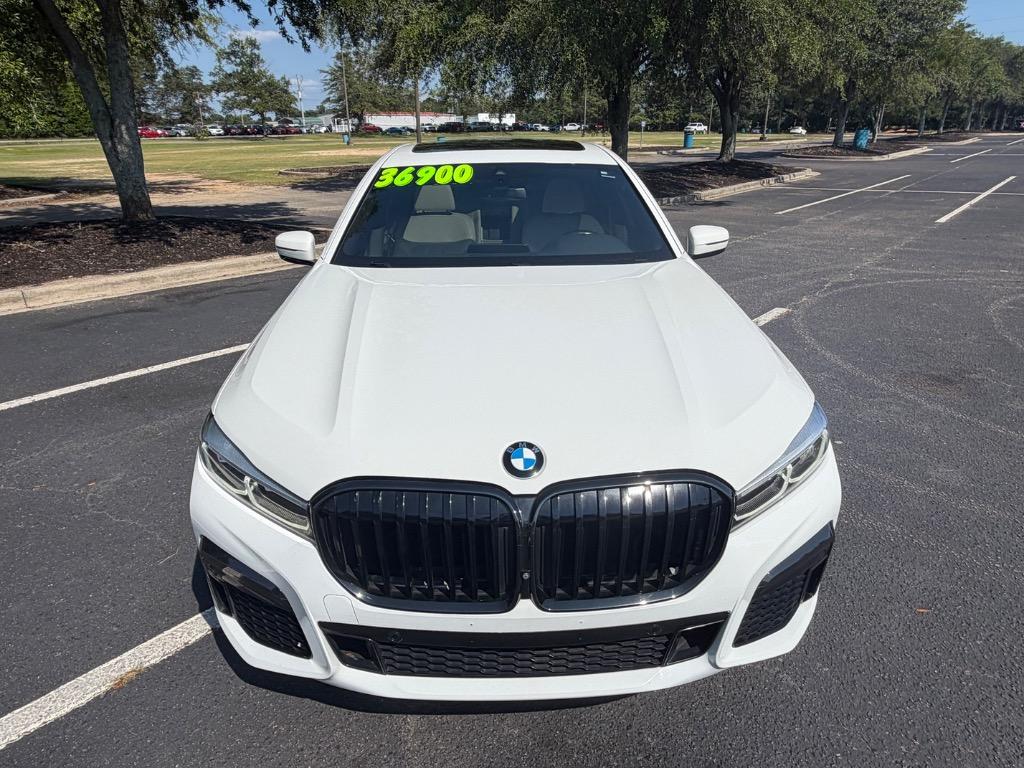 2021 BMW 740i - $36,900