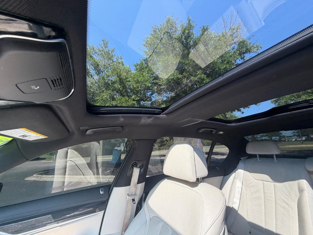 2021 BMW 740i - $36,900