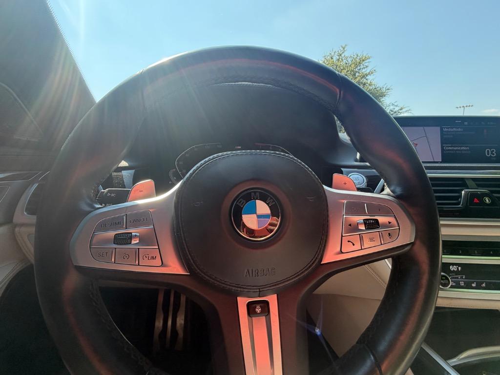 2021 BMW 740i - $36,900