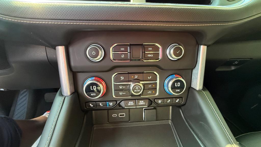 2023 GMC Yukon - $54,900