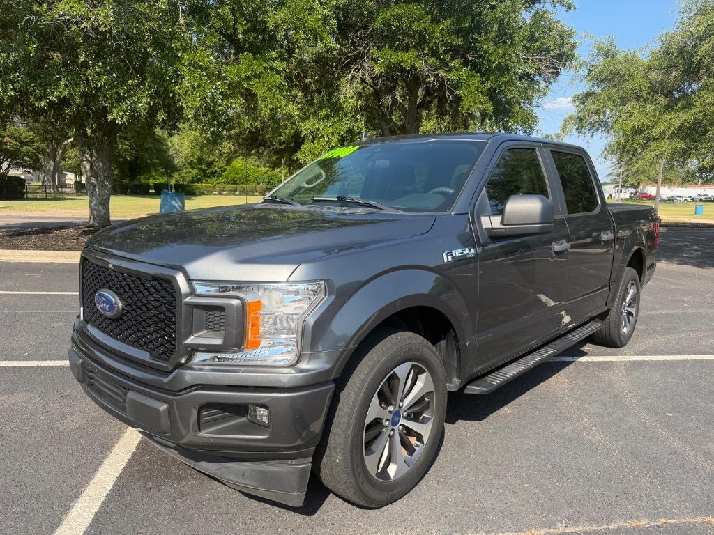 2020 Ford F150 - $28,900