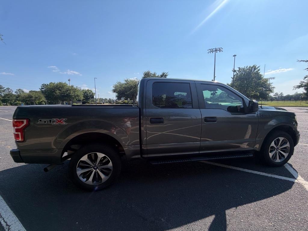 2020 Ford F150 - $28,900