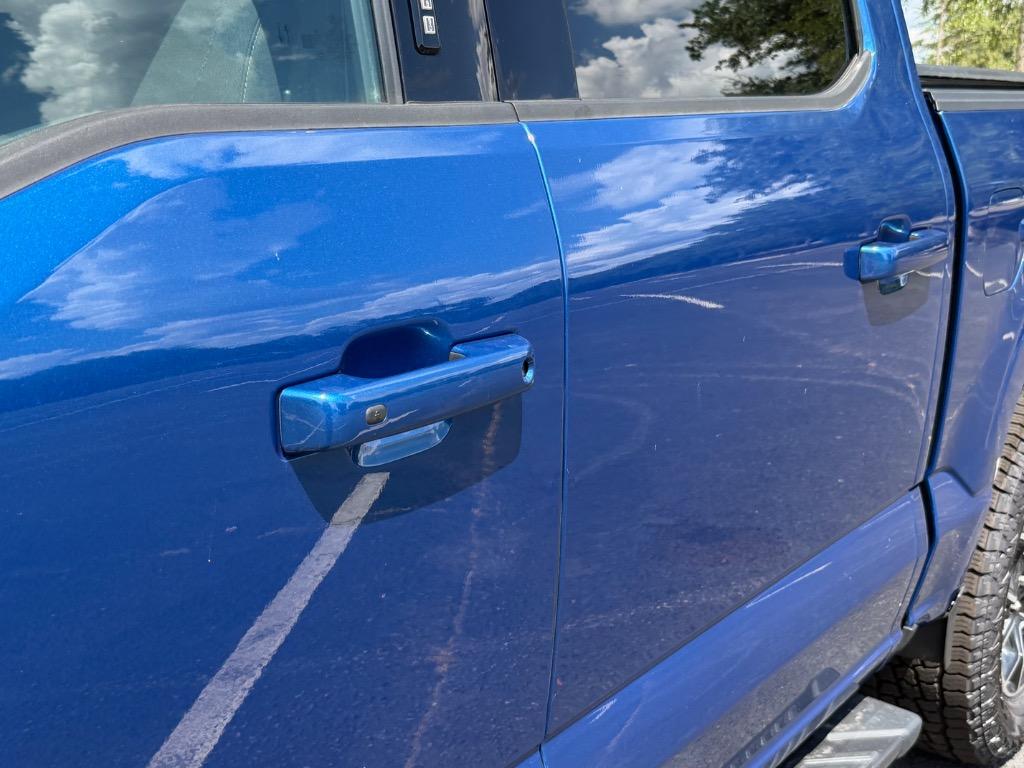 2023 Ford F-150 - $40,900