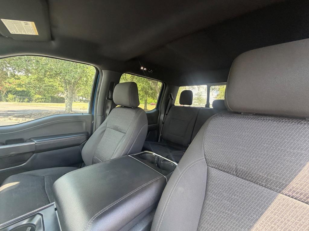 2023 Ford F-150 - $40,900