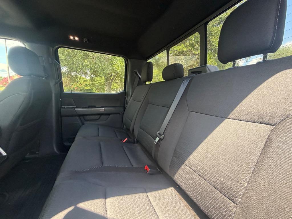 2023 Ford F-150 - $40,900