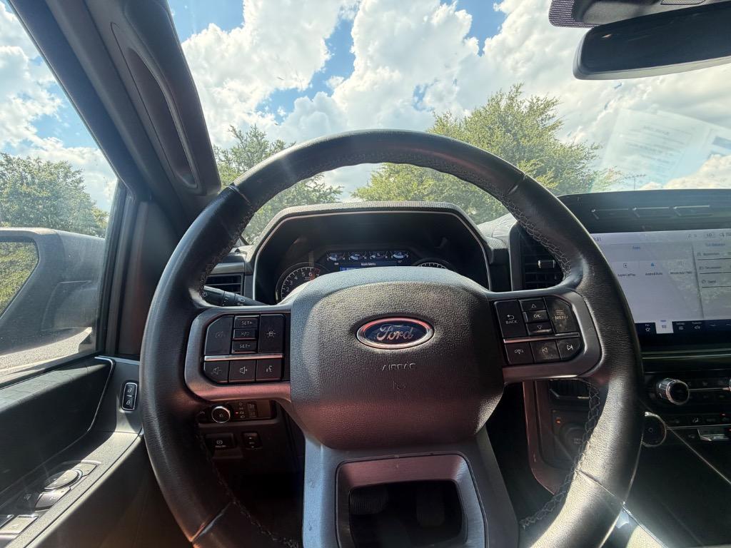 2023 Ford F-150 - $40,900