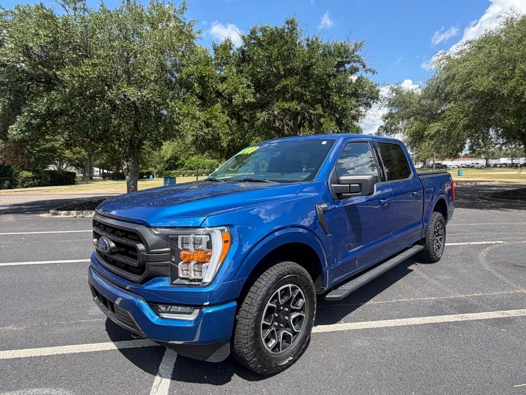 2023 Ford F-150 - $40,900