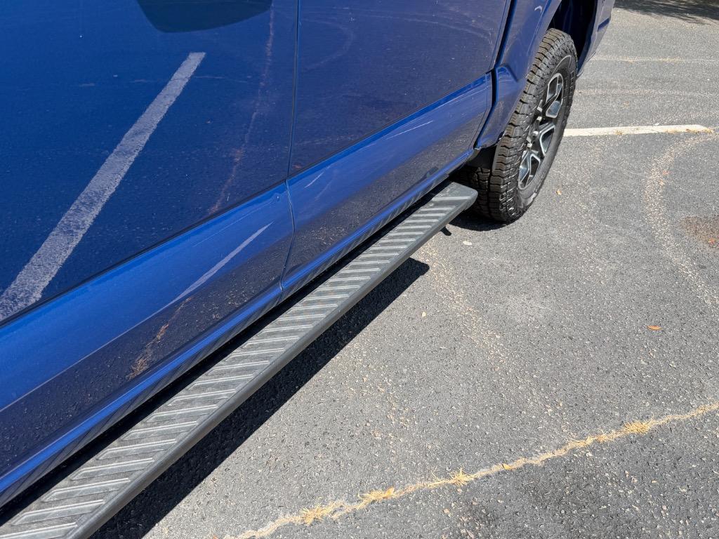 2023 Ford F-150 - $40,900