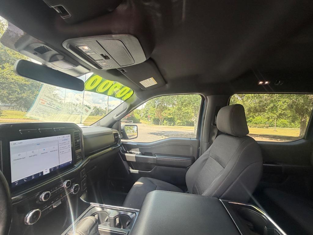 2023 Ford F-150 - $40,900