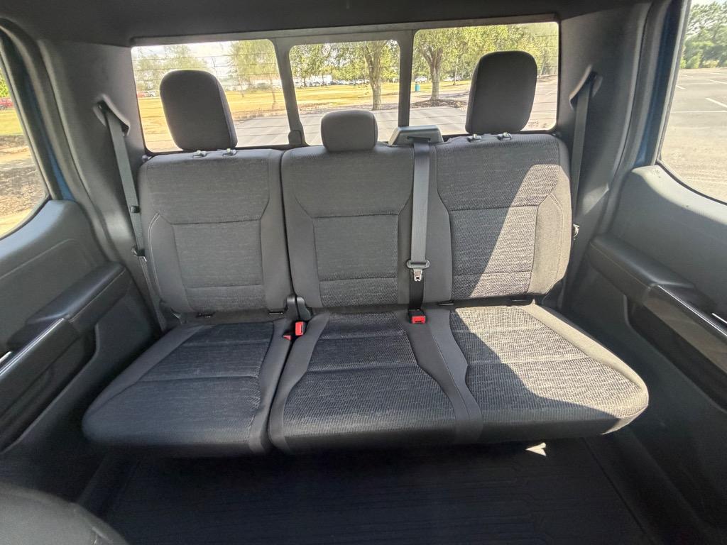 2023 Ford F-150 - $40,900