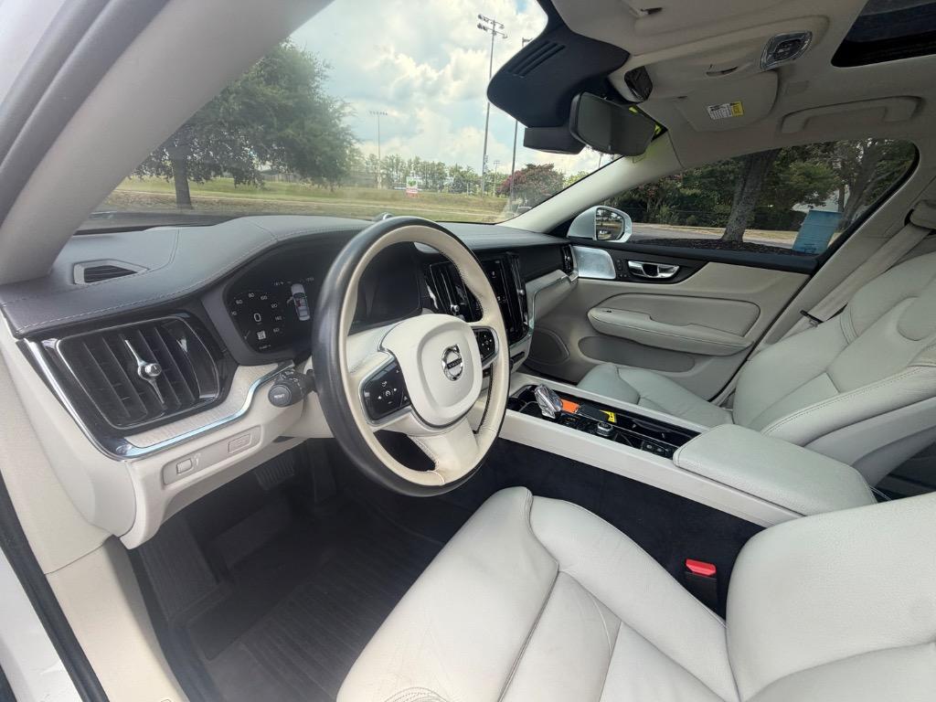 2022 Volvo S60 - $24,900