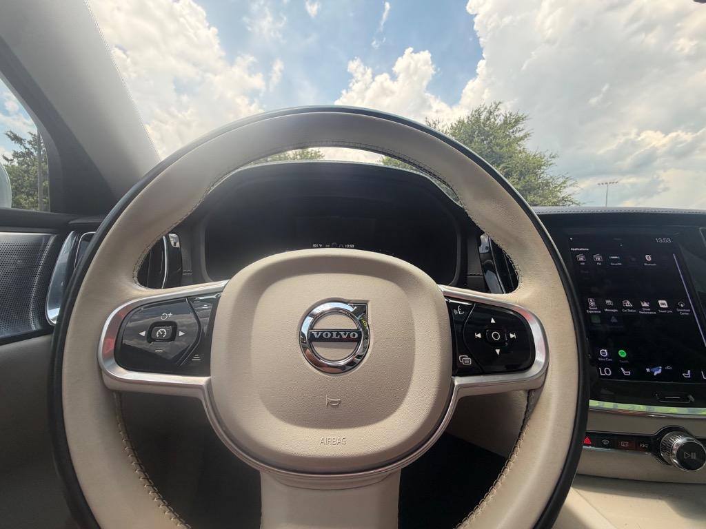 2022 Volvo S60 - $24,900