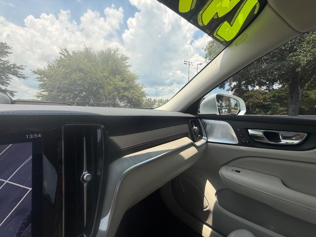 2022 Volvo S60 - $24,900