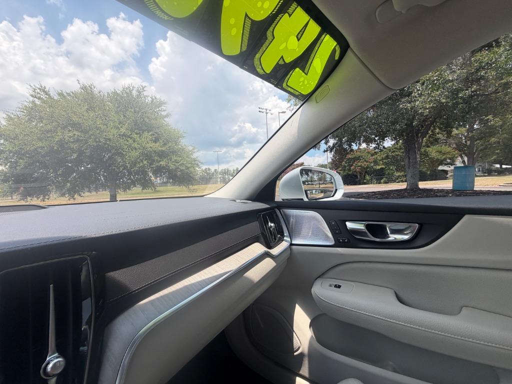 2022 Volvo S60 - $24,900