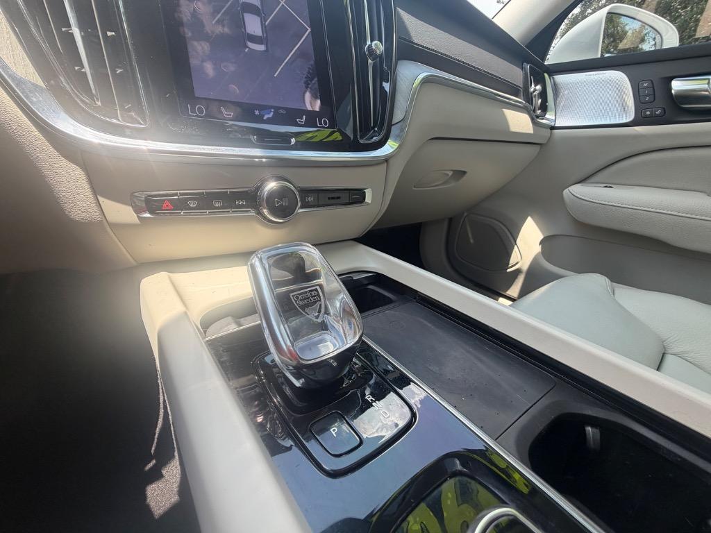 2022 Volvo S60 - $24,900