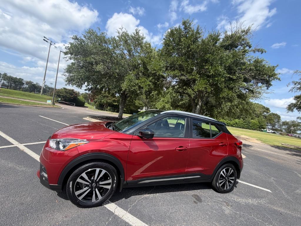 2020 Nissan Kicks - $15,900