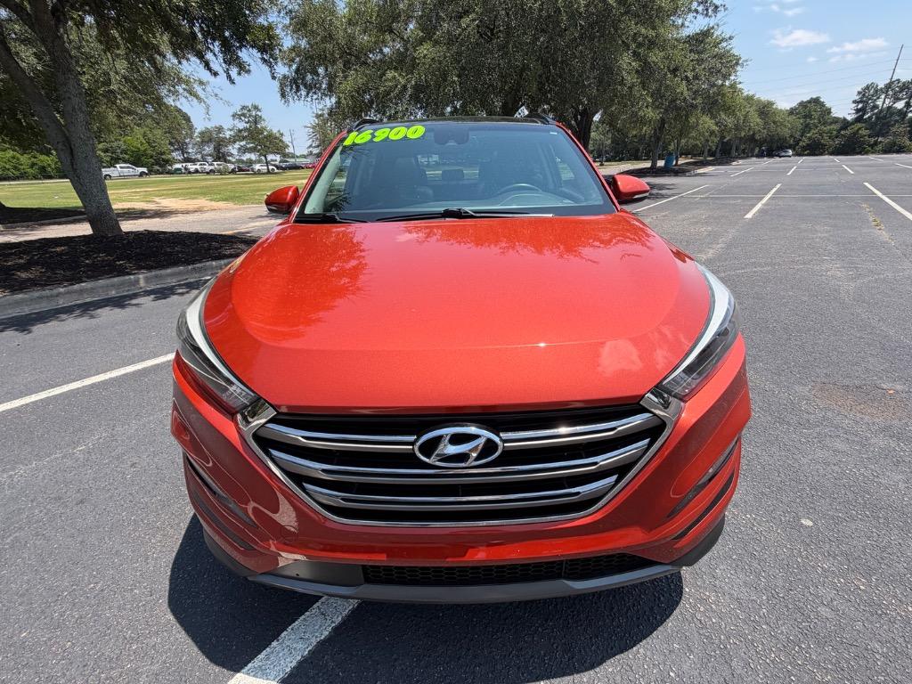 2016 Hyundai Tucson - $16,900
